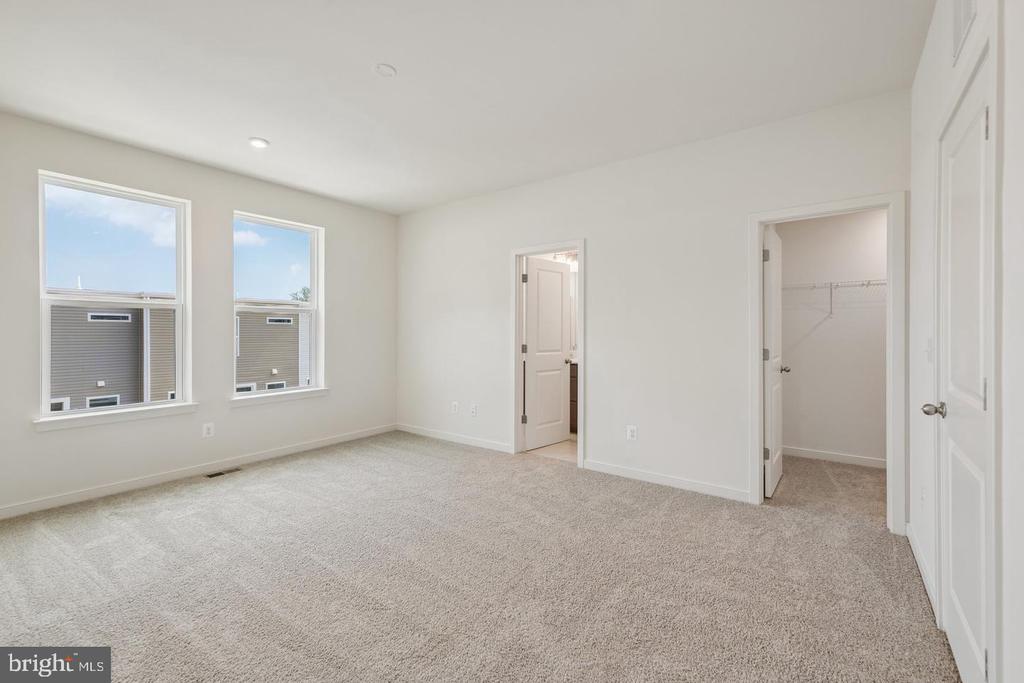 18022 ALICIA AVENUE