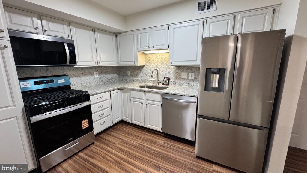 11021 FOLKSIE COURT Unit: 304