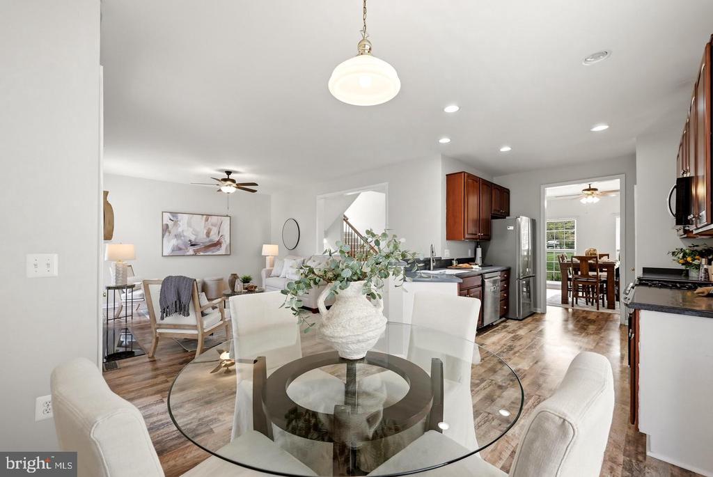 17037 LOFTRIDGE LANE