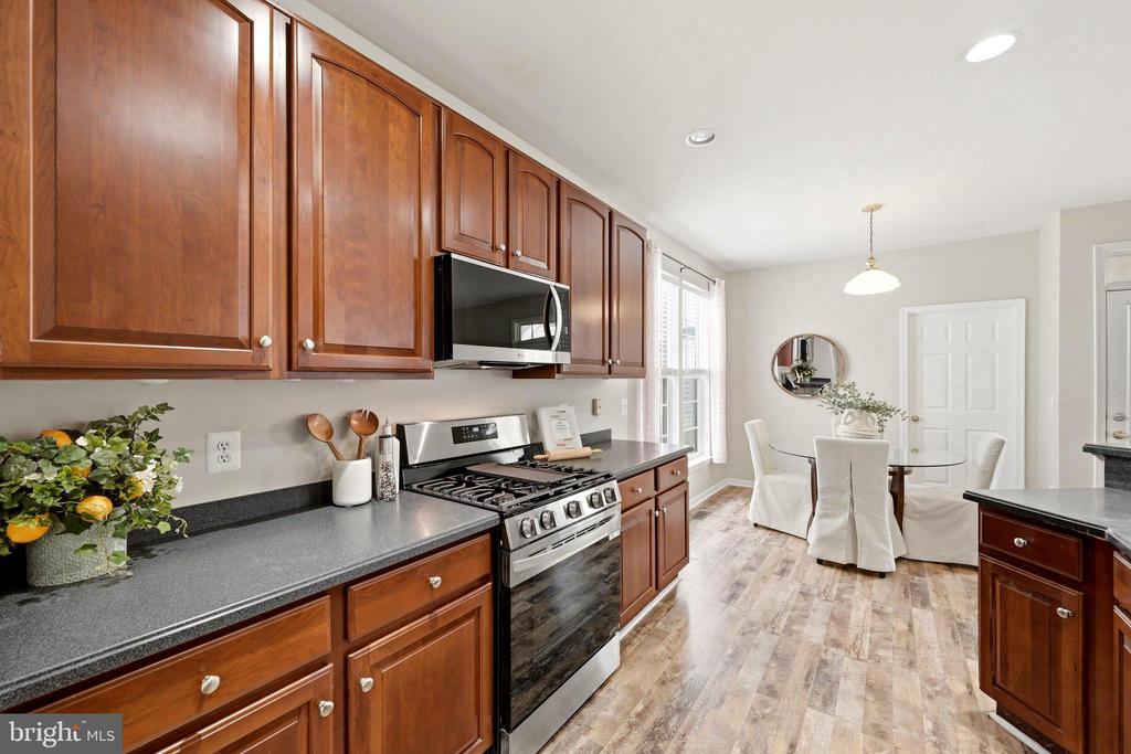 17037 LOFTRIDGE LANE