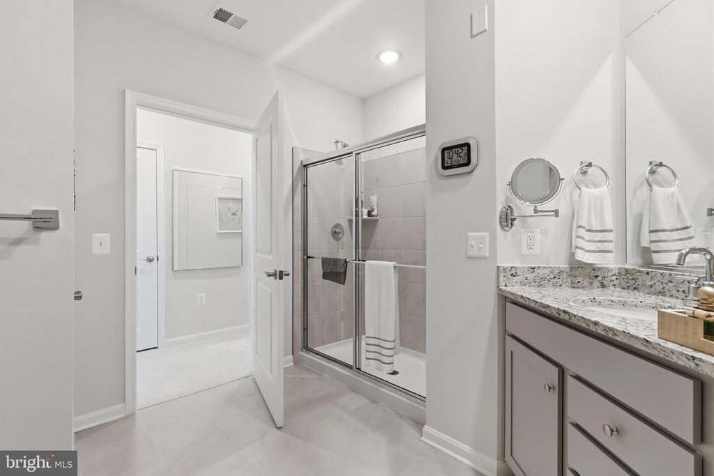 3700 HAVERTILL LANE Unit: 202