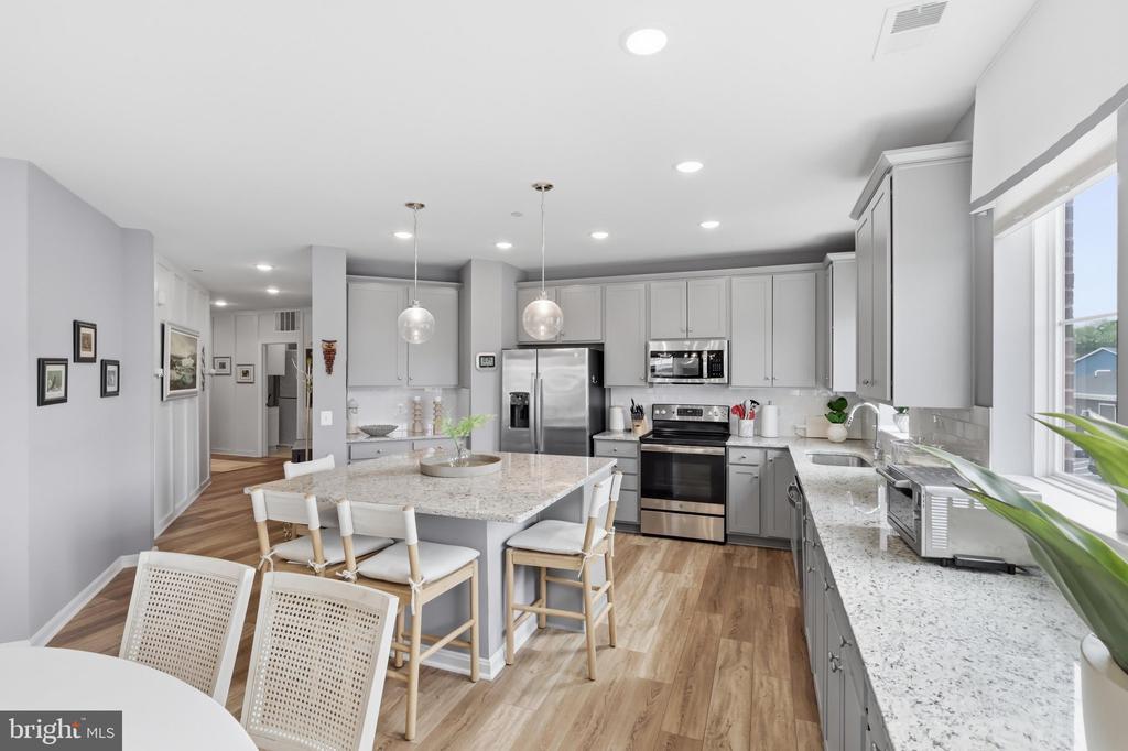 3700 HAVERTILL LANE Unit: 202