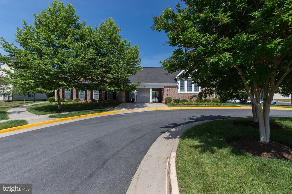 6238 LAWSON DRIVE