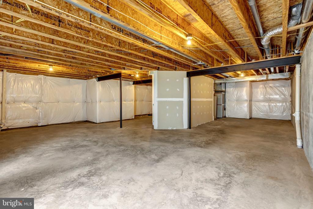 6238 LAWSON DRIVE