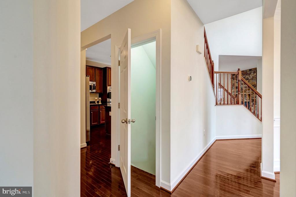 6238 LAWSON DRIVE