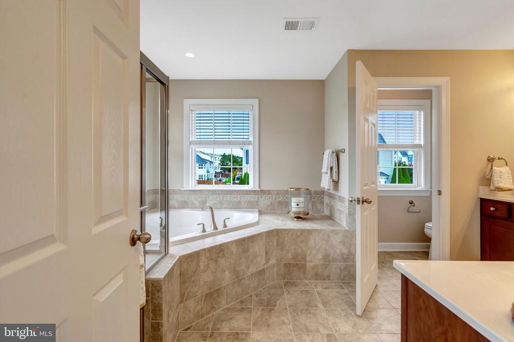 6238 LAWSON DRIVE