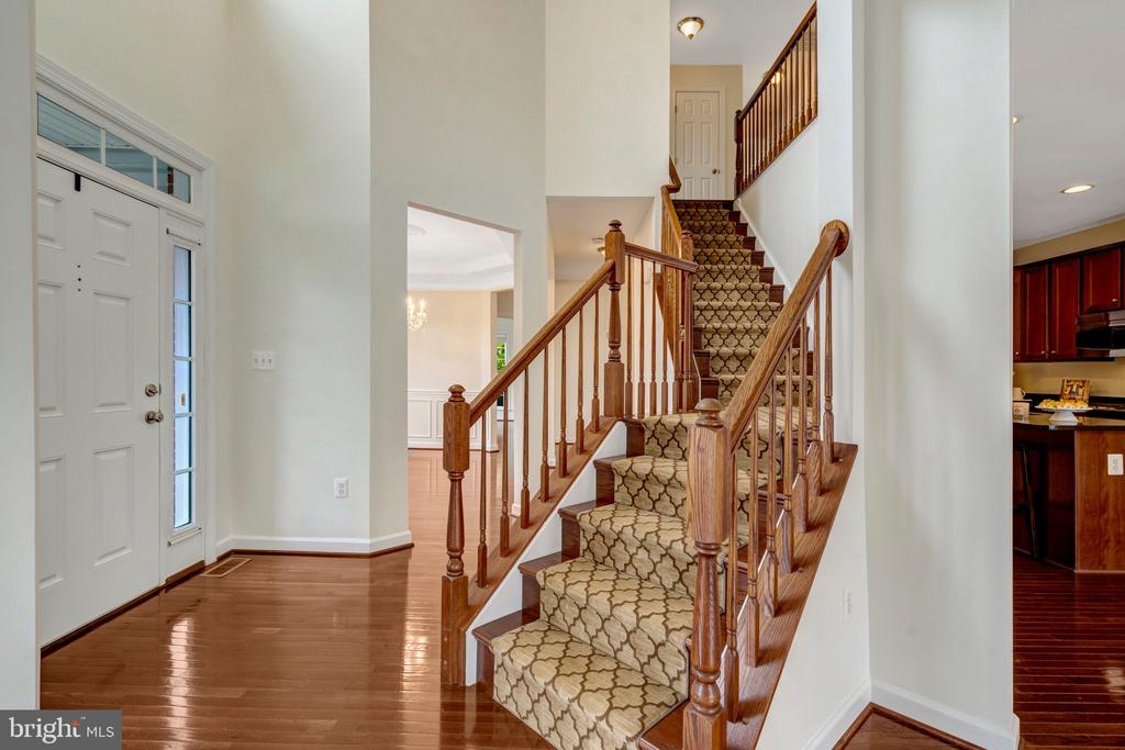 6238 LAWSON DRIVE
