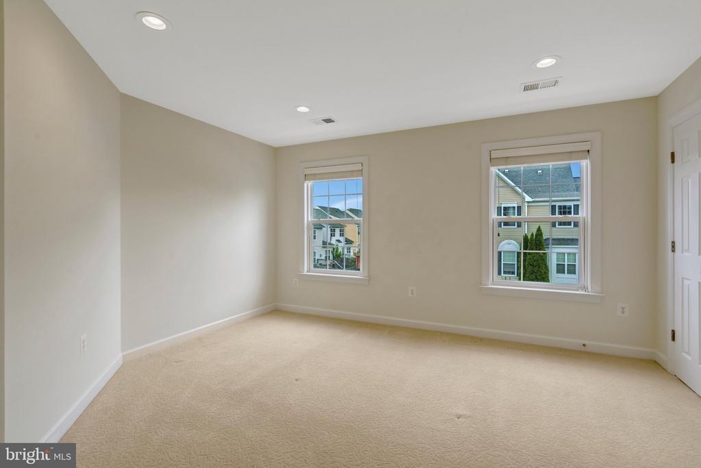 6238 LAWSON DRIVE