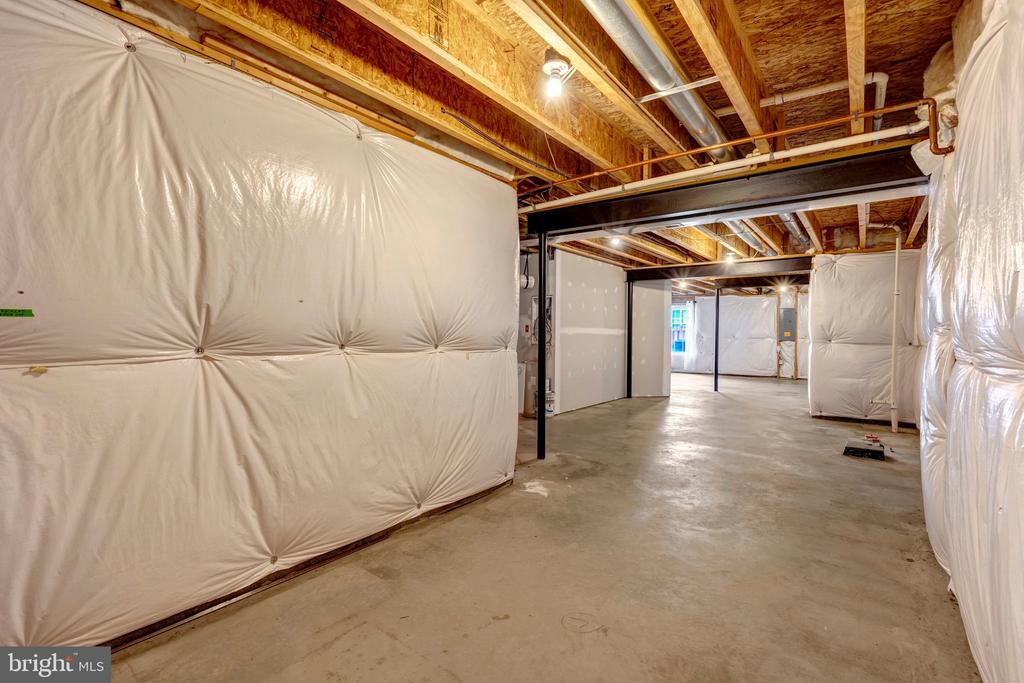 6238 LAWSON DRIVE