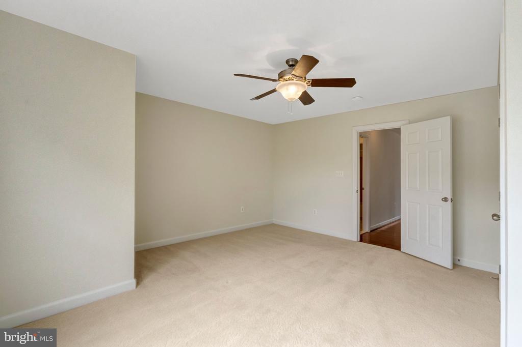 6238 LAWSON DRIVE