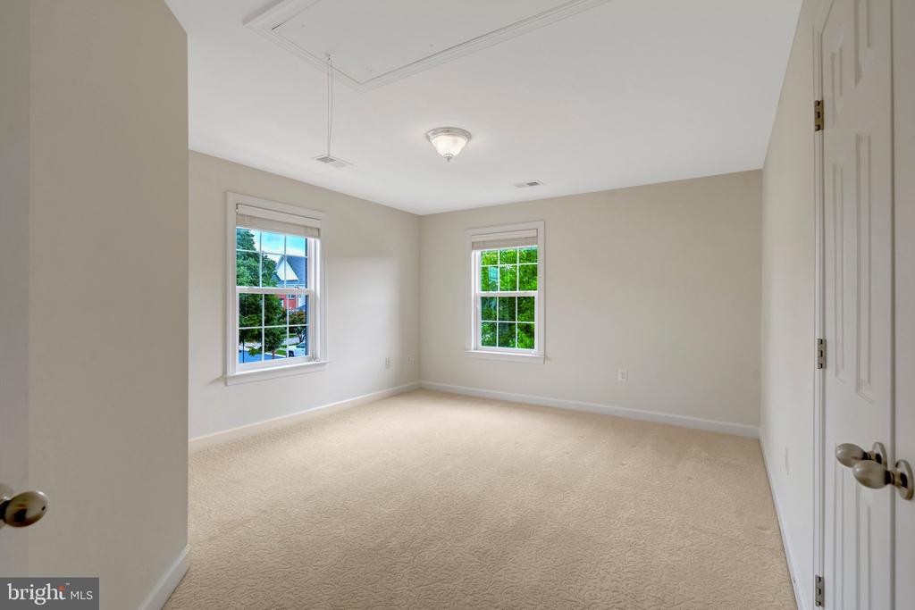 6238 LAWSON DRIVE