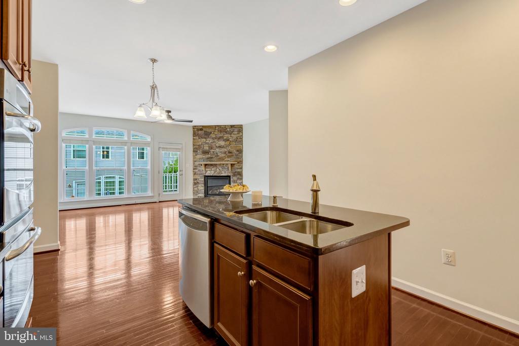 6238 LAWSON DRIVE