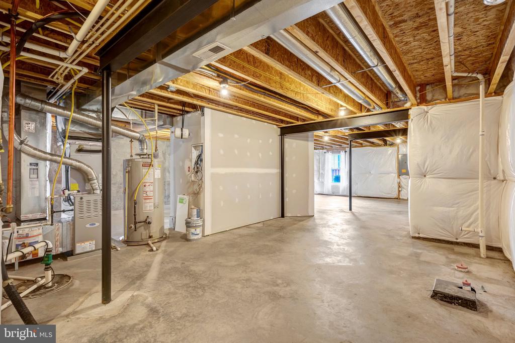 6238 LAWSON DRIVE
