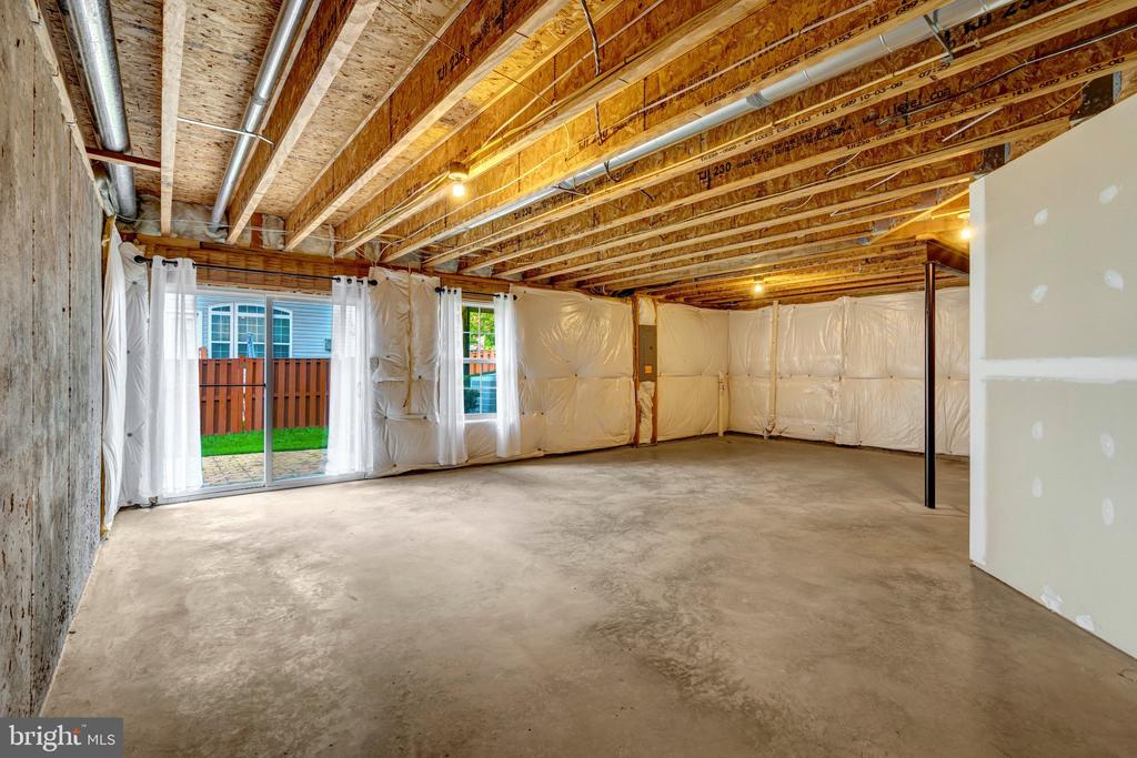 6238 LAWSON DRIVE