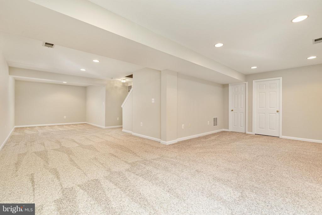 13107 BIGLEAF MAPLE COURT