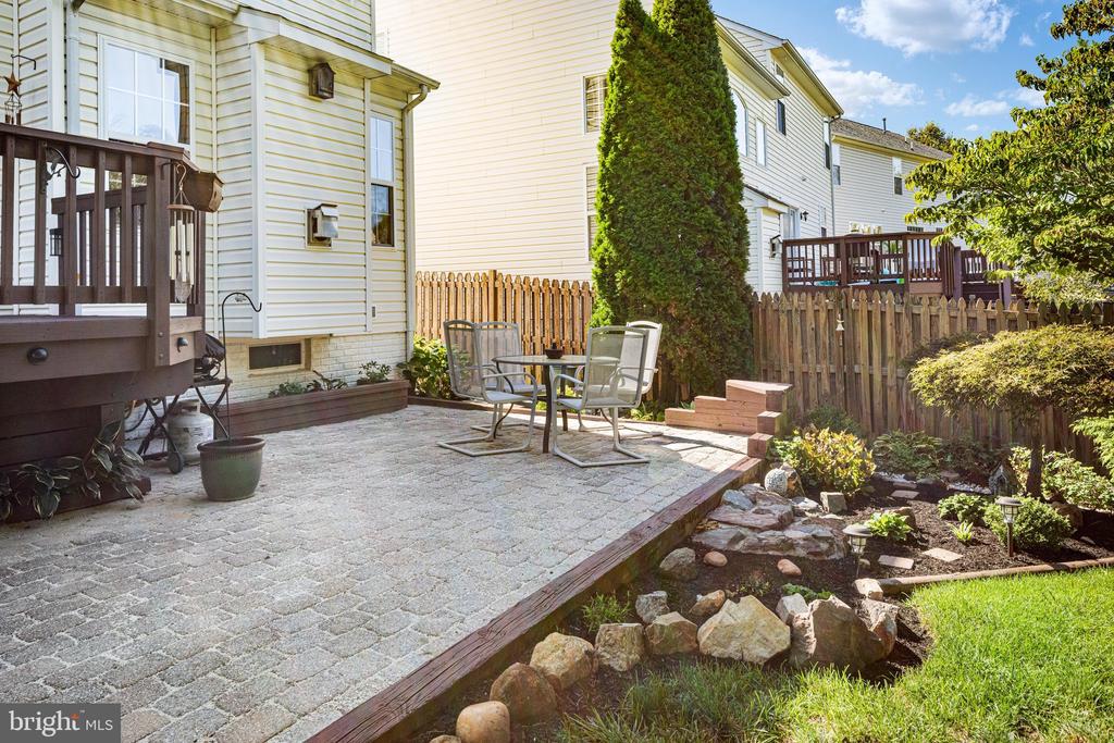 13107 BIGLEAF MAPLE COURT