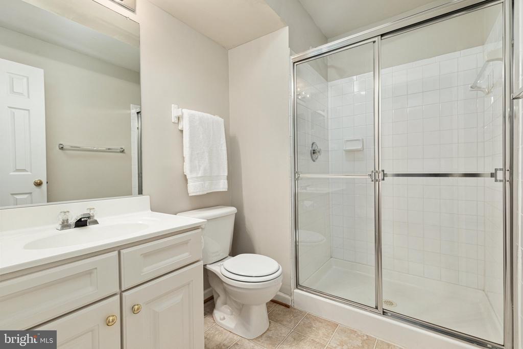 13107 BIGLEAF MAPLE COURT