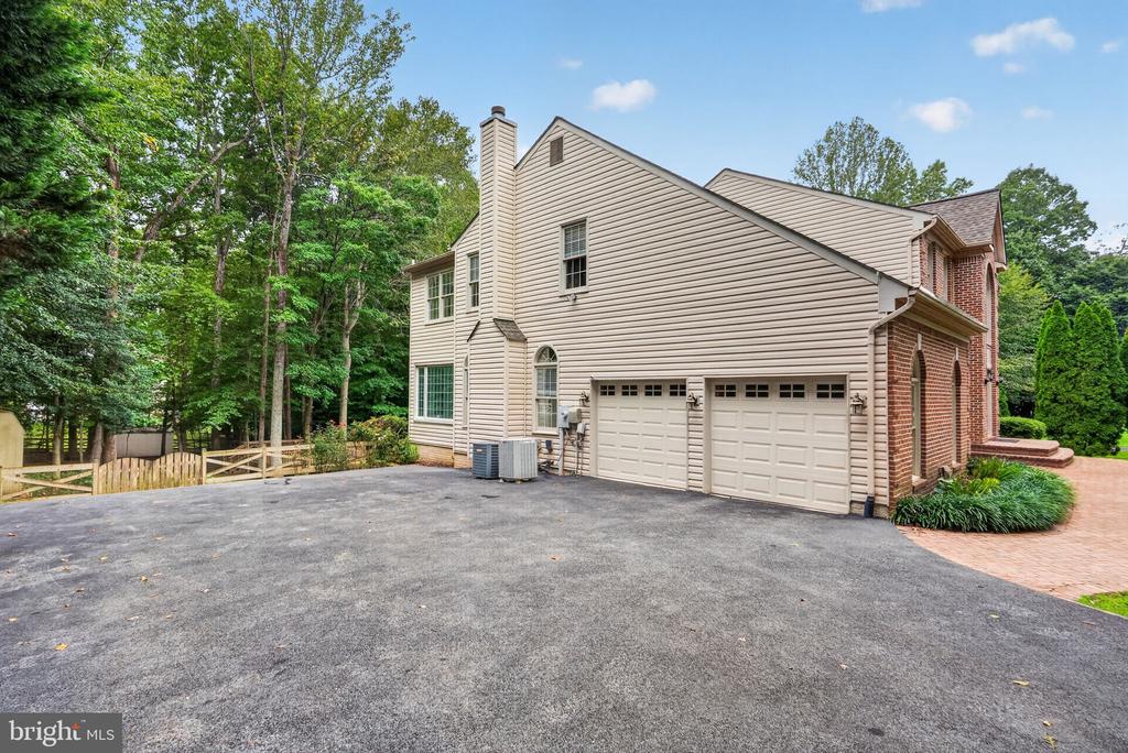 6367 ETHERIDGE LANE
