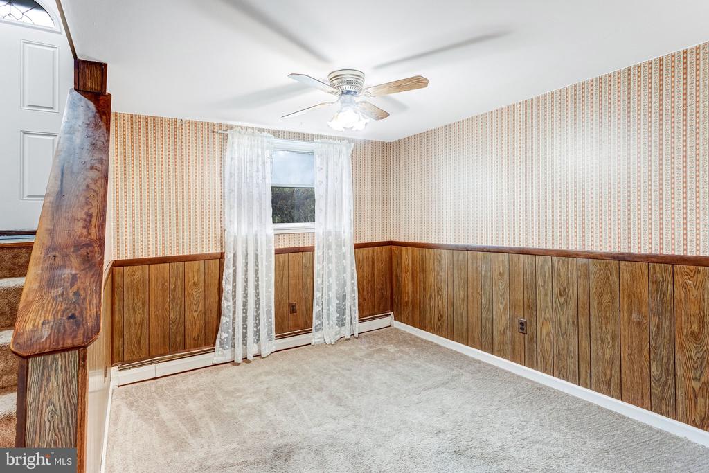 3307 BURLEIGH LANE