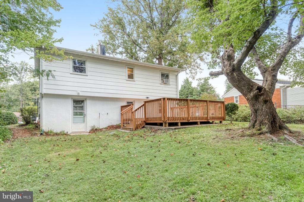 3307 BURLEIGH LANE