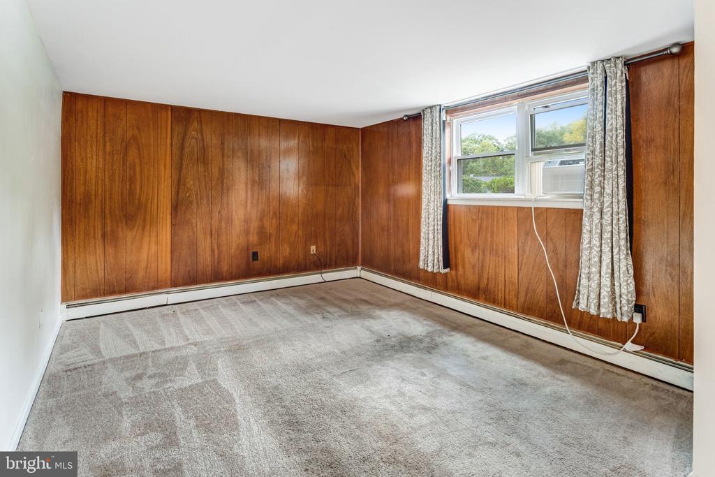 3307 BURLEIGH LANE