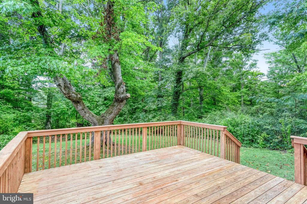 3307 BURLEIGH LANE