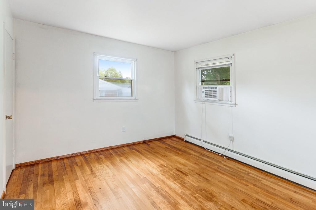 3307 BURLEIGH LANE