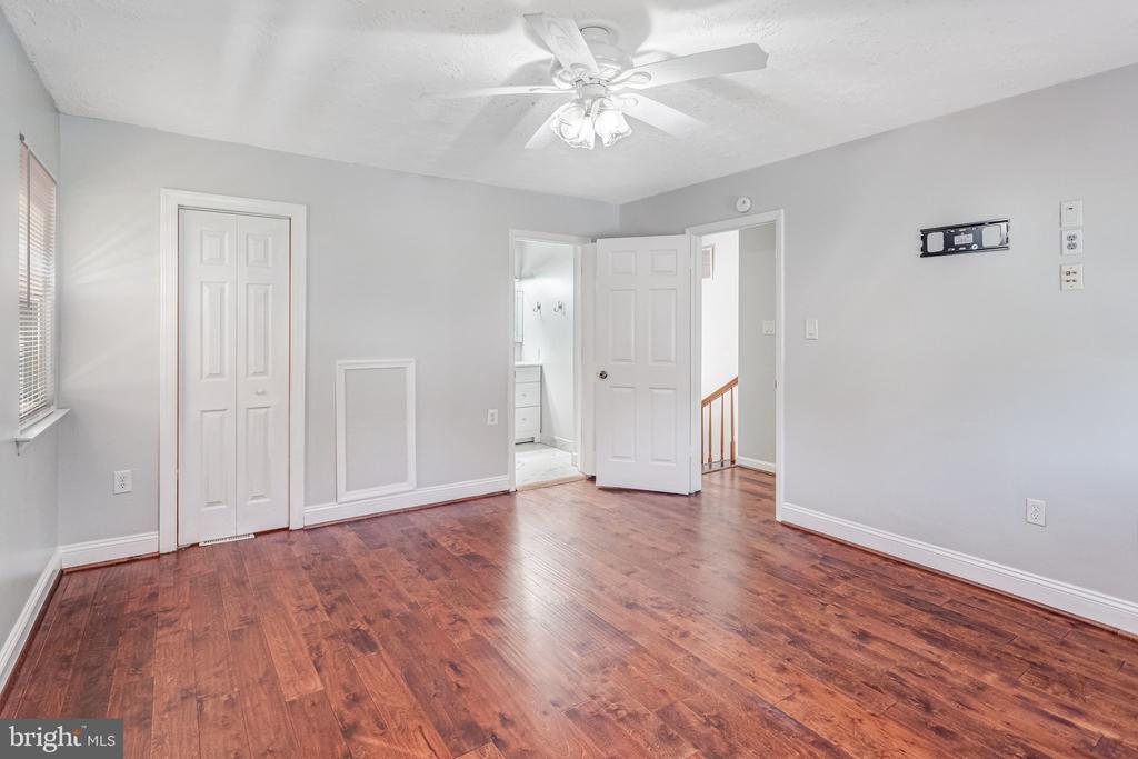 14460 SILVERDALE DRIVE