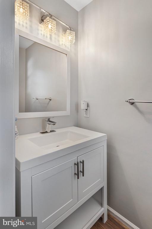 16334 TACONIC CIRCLE