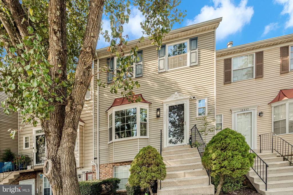 16334 TACONIC CIRCLE