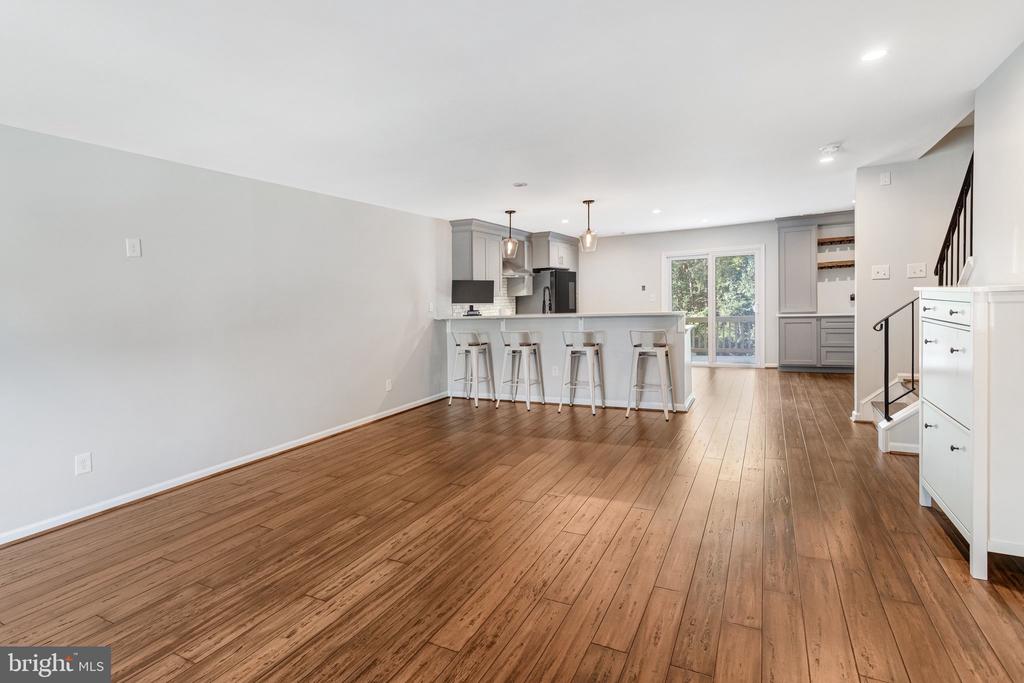 16334 TACONIC CIRCLE