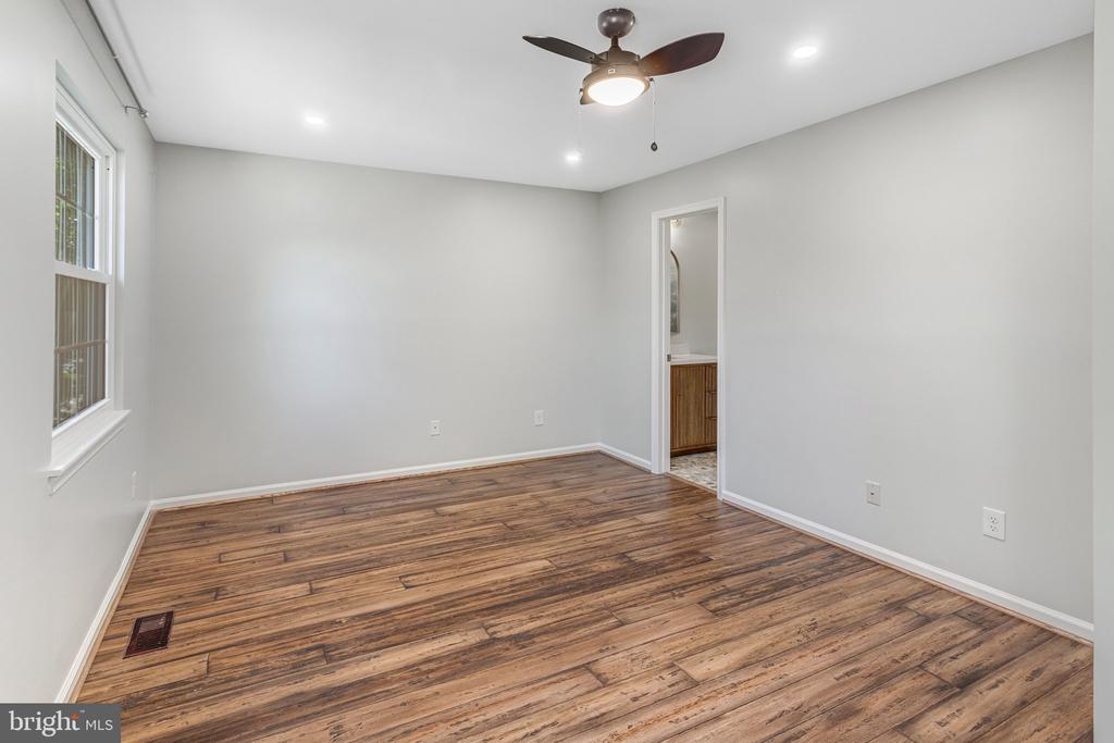 16334 TACONIC CIRCLE