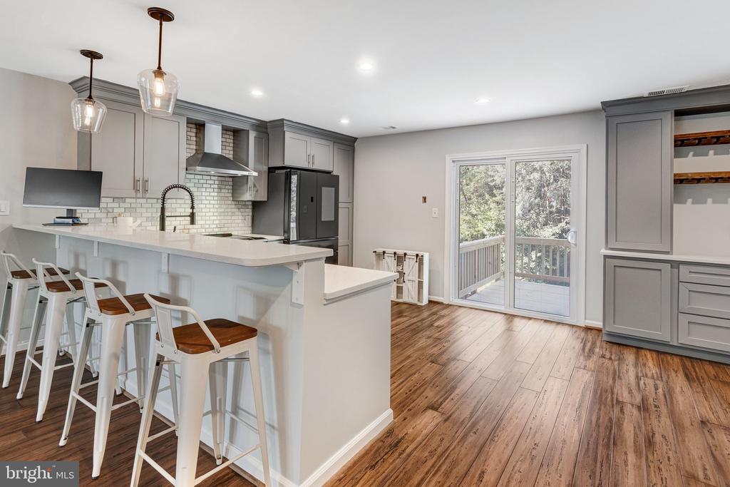 16334 TACONIC CIRCLE