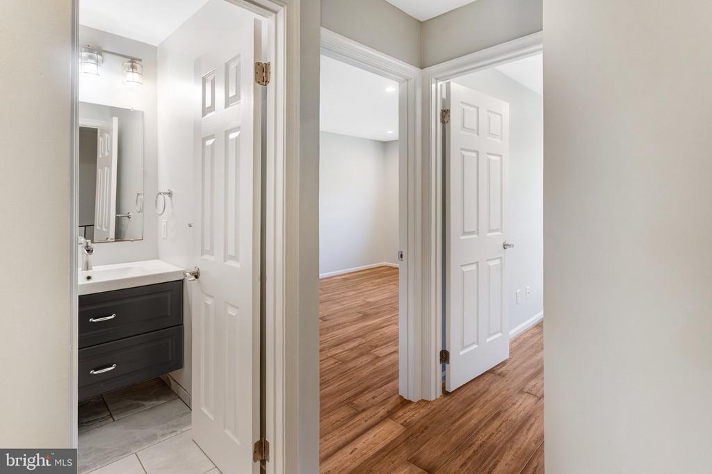 16334 TACONIC CIRCLE