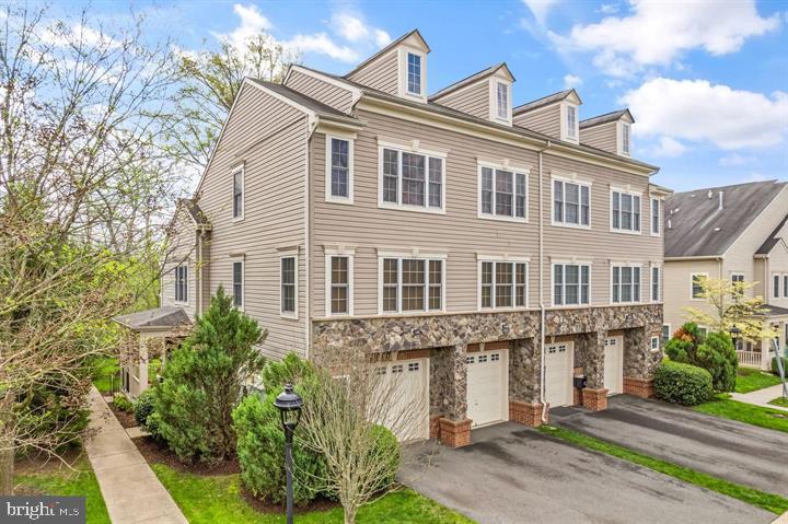 11243 WORTHAM CREST CIRCLE