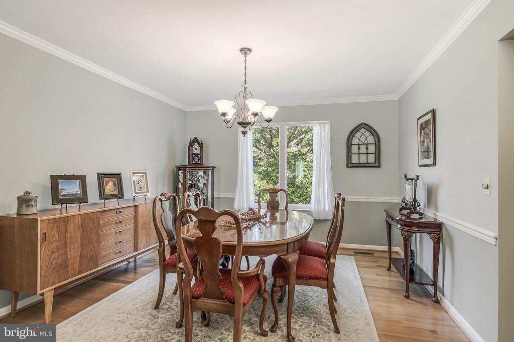 13280 LAWRENCE LANE
