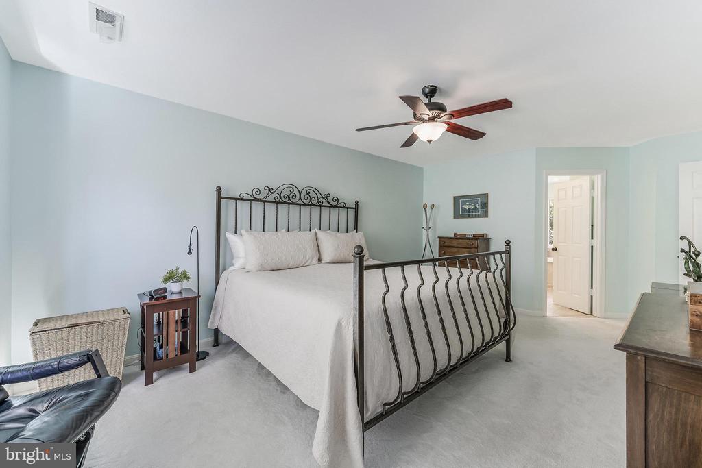 13280 LAWRENCE LANE
