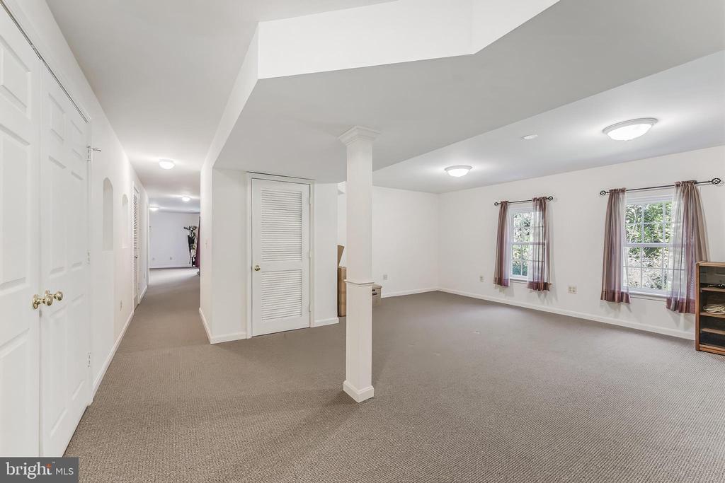 13280 LAWRENCE LANE