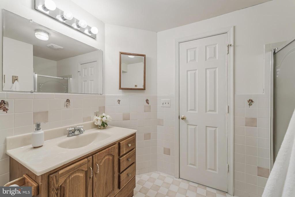 13280 LAWRENCE LANE