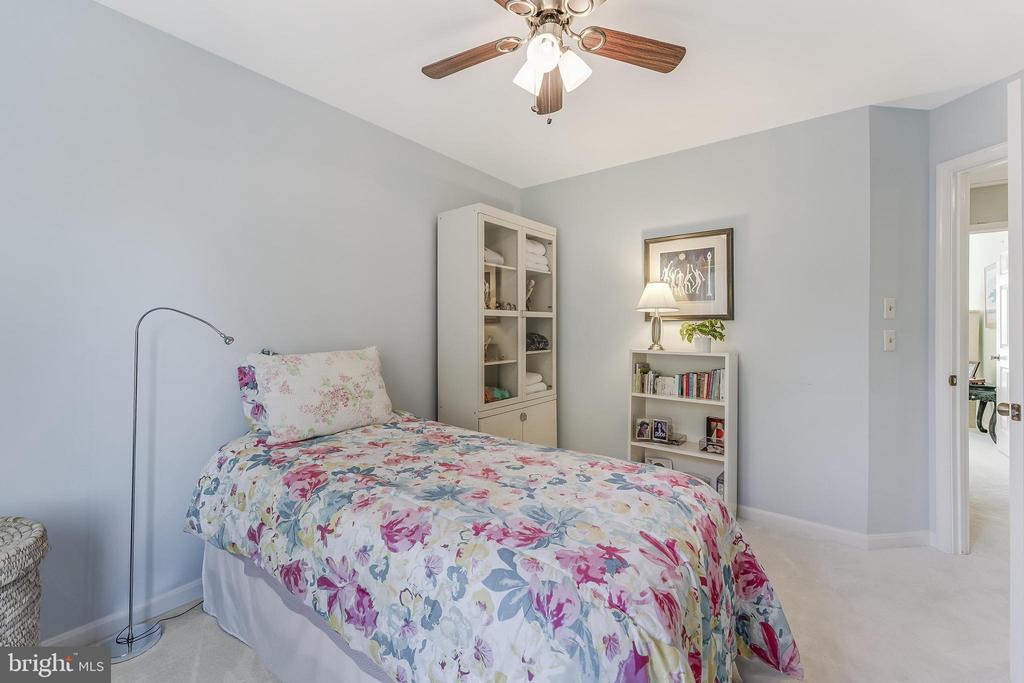 13280 LAWRENCE LANE
