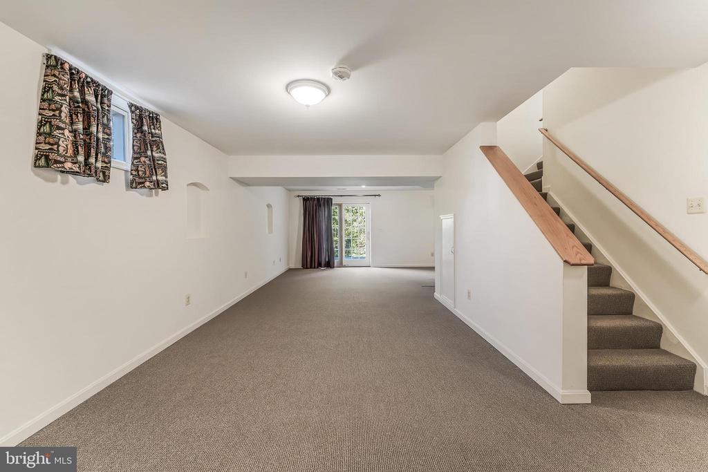 13280 LAWRENCE LANE