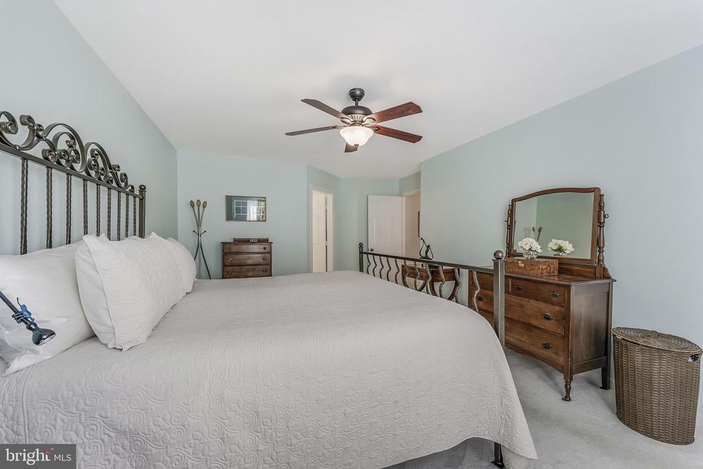 13280 LAWRENCE LANE