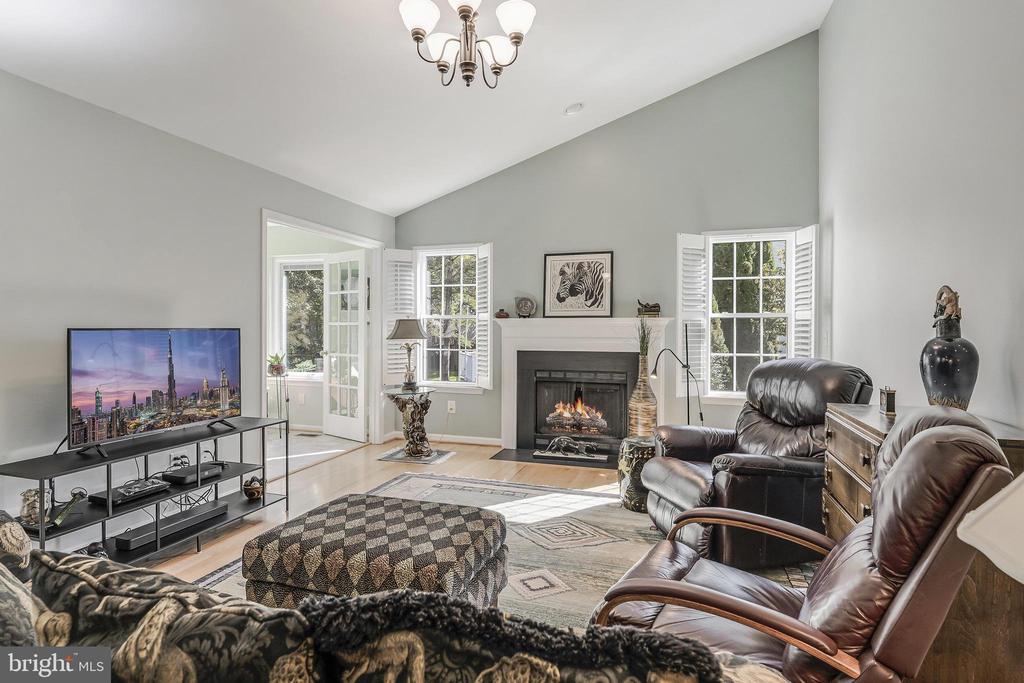 13280 LAWRENCE LANE