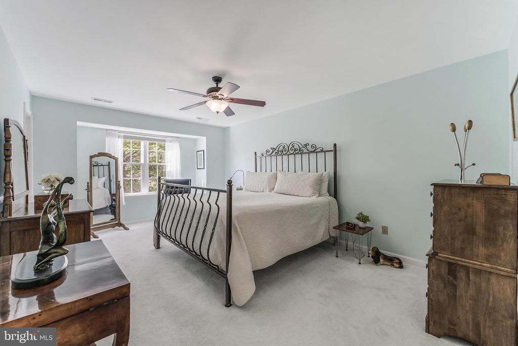 13280 LAWRENCE LANE