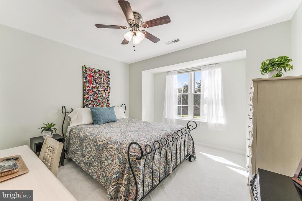 13280 LAWRENCE LANE