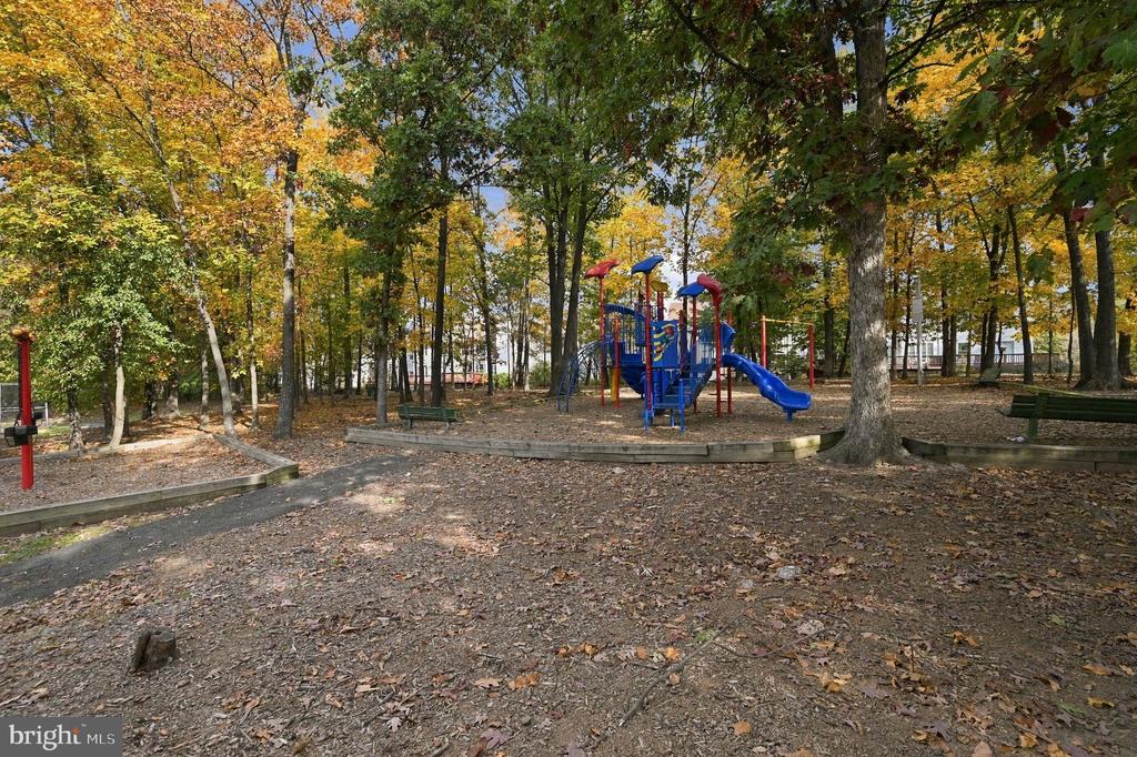 8210 WINSTEAD PLACE Unit: 202