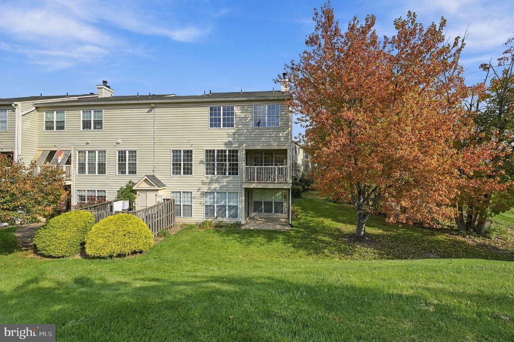 8210 WINSTEAD PLACE Unit: 202
