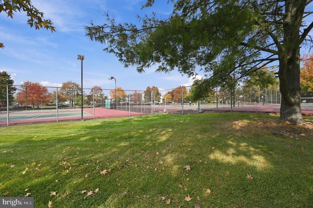 8210 WINSTEAD PLACE Unit: 202