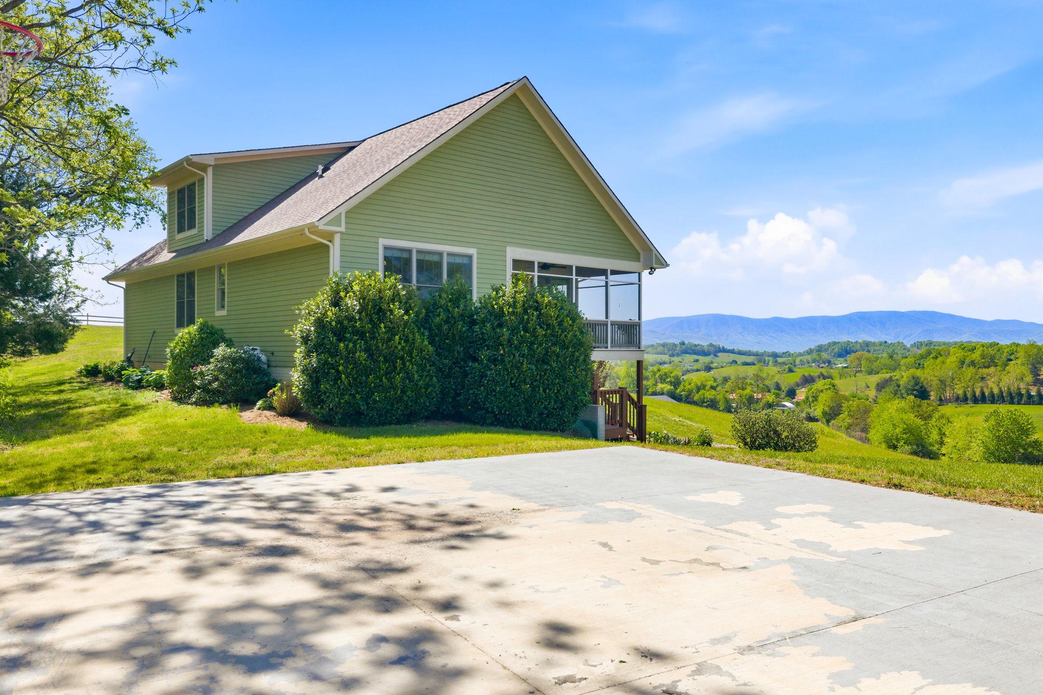 60 GREAT VALLEY LANE