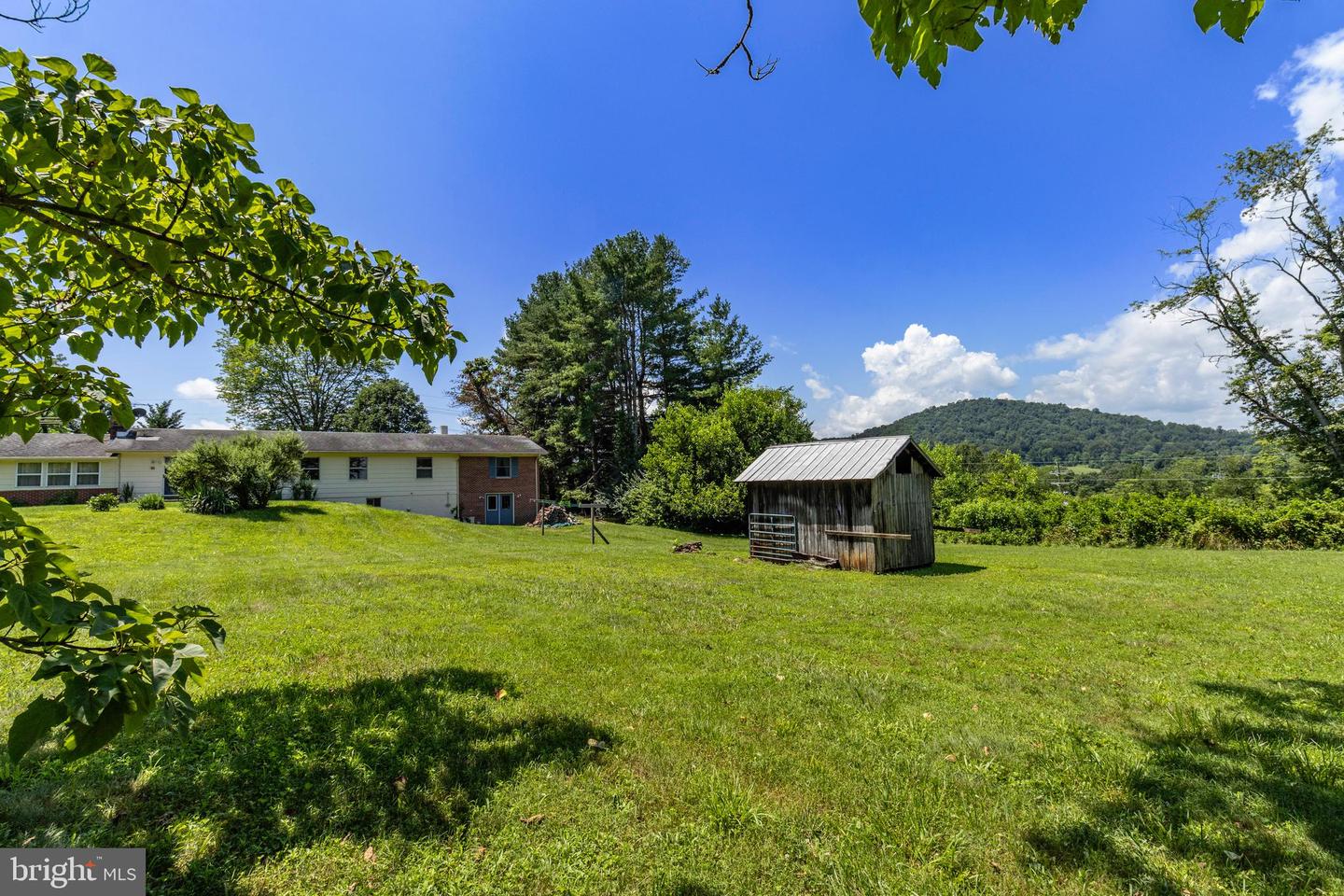 13415 Crest Hill Rd